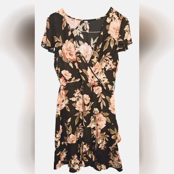 Floral Wrap style dress - Picture 3 of 4